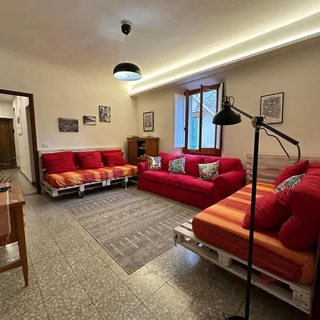 Dante Alighieri - Casa Babette Panzió *