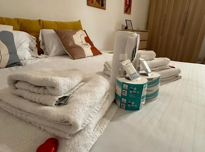 Dante Alighieri - Casa Babette Bed & Breakfast *