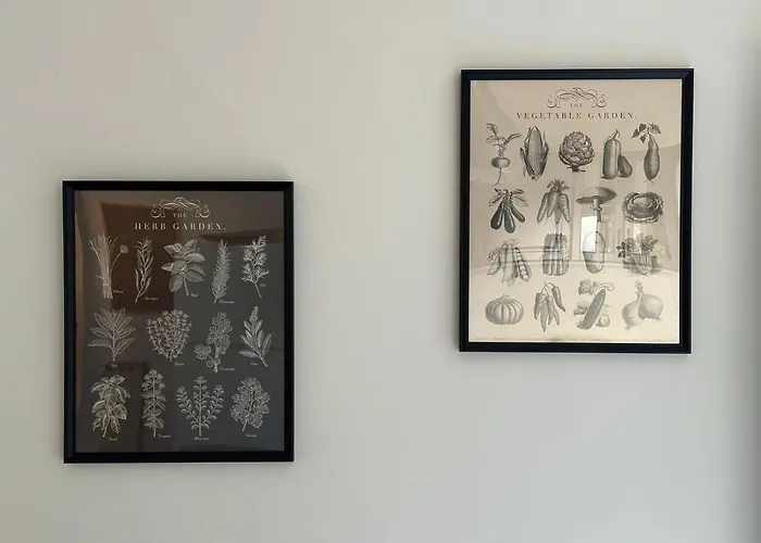Dante Alighieri - Casa Babette * Florence